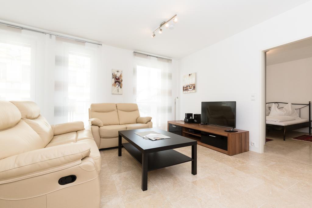 Rafael Kaiser - Paros Apartment - Contactless 24H Check-In Wien Ngoại thất bức ảnh