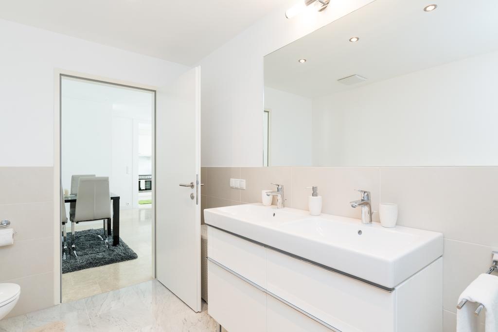 Rafael Kaiser - Paros Apartment - Contactless 24H Check-In Wien Phòng bức ảnh